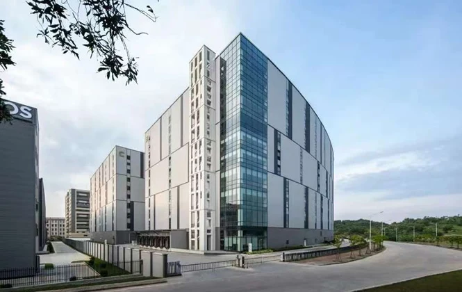 Curtain Wall Construction & Installation